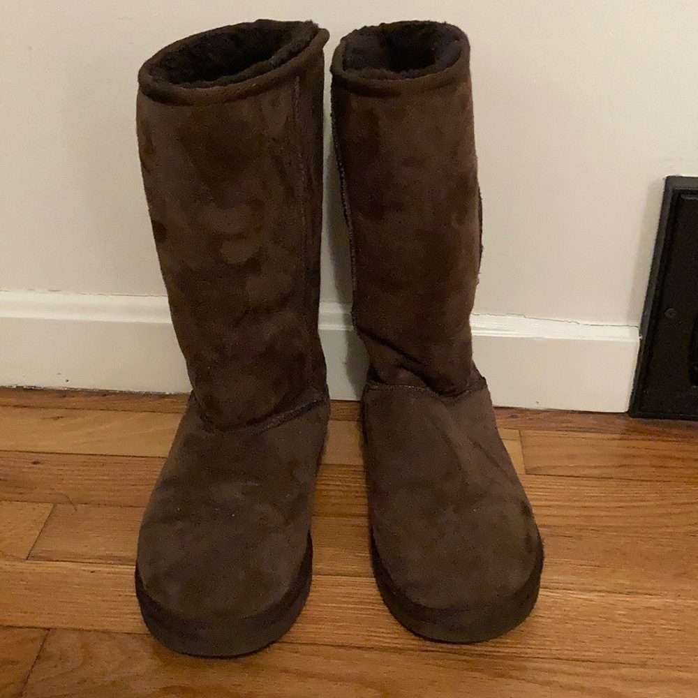 Brown Ugg’s
